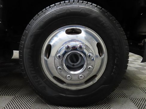 Used 2019 Ford F350 Lariat image 8