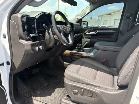 Used 2023 GMC Sierra 1500 Elevation AWD/4WD image 11
