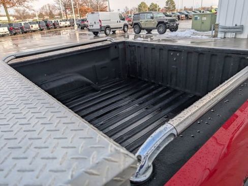 Used 2005 GMC Sierra 2500 SLE w/ Skid Plate Package image 19