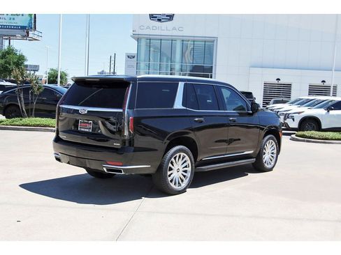 Used 2023 Cadillac Escalade Premium Luxury image 5