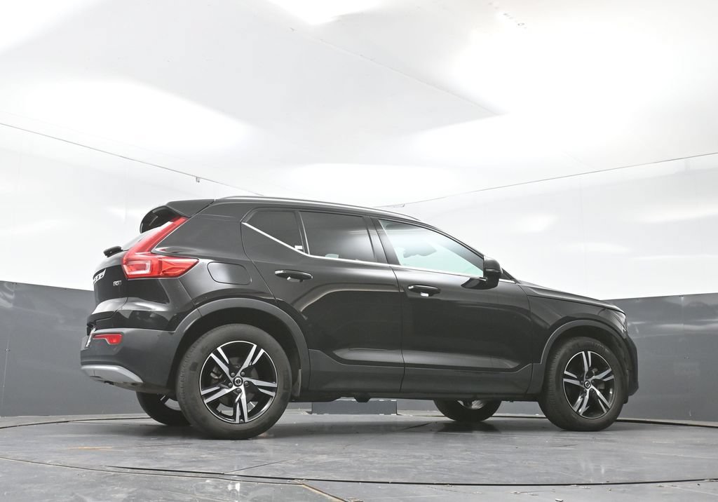 Used 2025 Volvo XC40 B5 Core AWD/4WD image 49