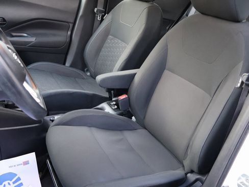 Used 2022 Nissan Kicks S image 42