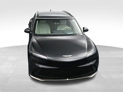 Used 2025 Genesis GV60 Advanced AWD/4WD image 27