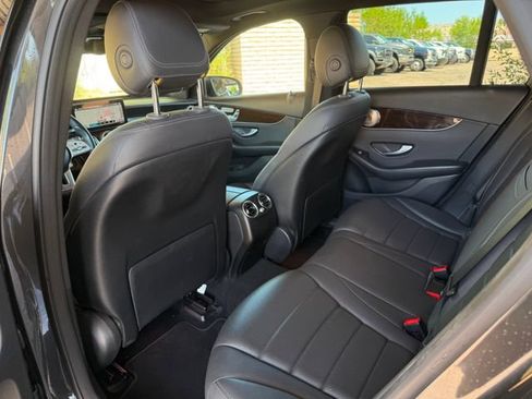 Used 2020 Mercedes-Benz GLC 300 image 25