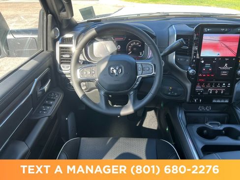 New 2026 RAM 2500 Laramie AWD/4WD image 13