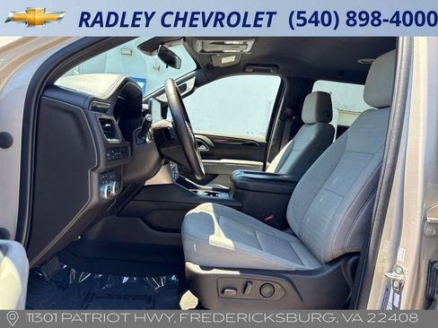 Used 2022 GMC Yukon SLE w/ Gmc Pro Safety Plus Package AWD/4WD image 22