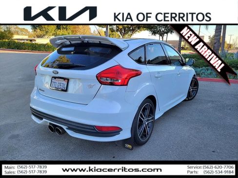 Used 2016 Ford Focus ST w/ Equipment Group 402A image 3