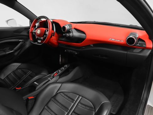 Certified 2020 Ferrari F8 Tributo RWD image 22