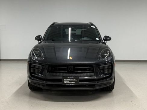 Certified 2023 Porsche Macan S AWD/4WD image 6