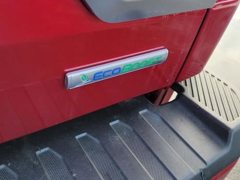 Used 2018 Ford F150 Platinum w/ Equipment Group 701A Luxury image 12