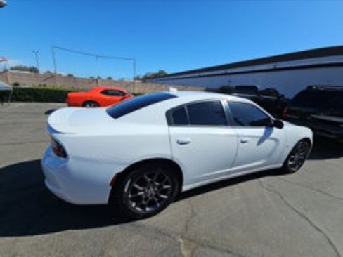 Used 2018 Dodge Charger GT AWD/4WD image 3