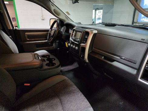 Used 2016 RAM 1500 Big Horn image 24