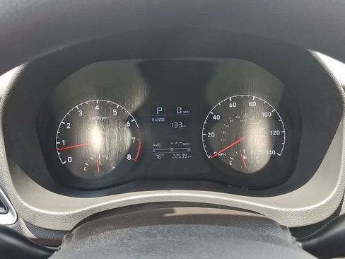 Used 2019 Hyundai Accent SE FWD image 13