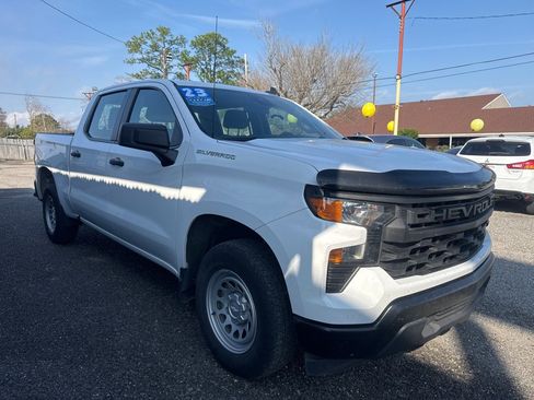 Used 2023 Chevrolet Silverado 1500 W/T w/ Trailering Package image 3