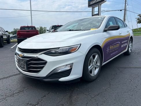 Used 2023 Chevrolet Malibu LS FWD image 1