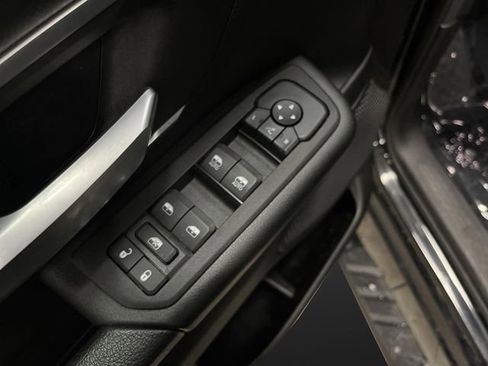 Used 2025 RAM 1500 Big Horn image 31