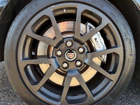 Used 2014 Cadillac CTS V image 31