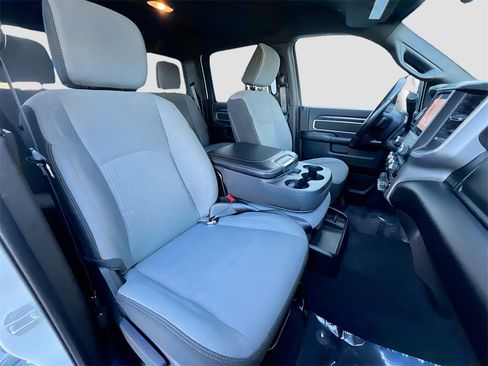 Used 2024 RAM 2500 Big Horn image 26