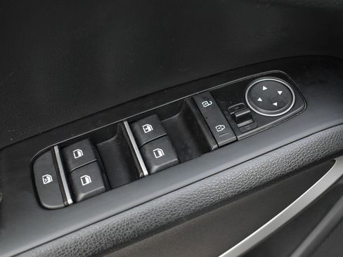 Used 2024 Kia Soul LX w/ Option Group 015 FWD image 13