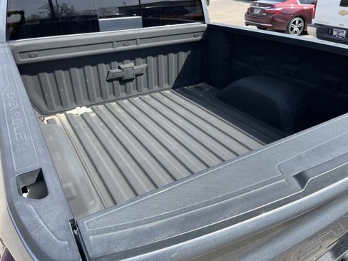 Used 2020 Chevrolet Silverado 1500 LT Trail Boss image 10