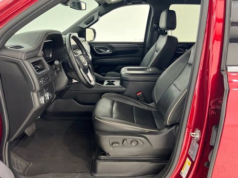 Used 2024 GMC Yukon SLT RWD image 18