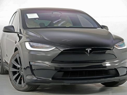 Used 2023 Tesla Model X image 4