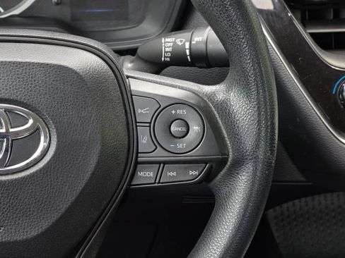 Used 2021 Toyota Corolla LE FWD image 22