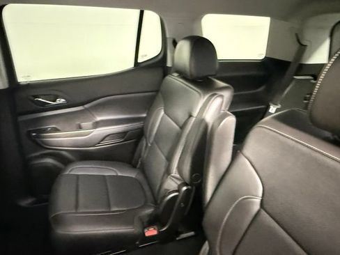 Used 2023 GMC Acadia SLT FWD image 39