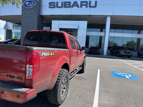 Used 2018 Nissan Frontier PRO-4X image 5