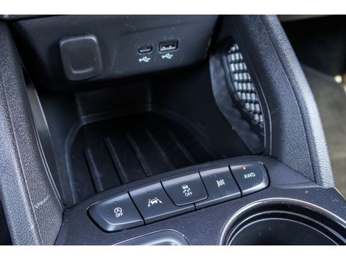 Used 2025 Chevrolet TrailBlazer LT AWD/4WD image 26