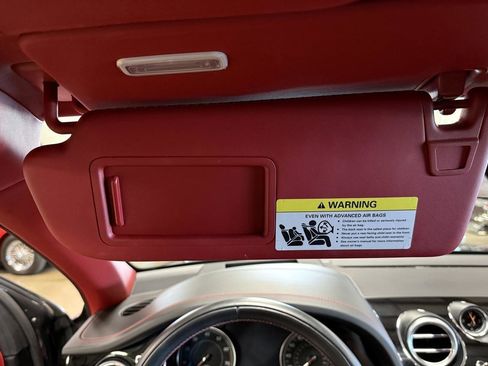 Used 2018 Bentley Bentayga image 94