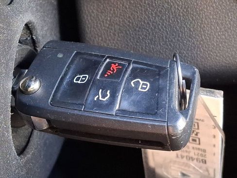 Used 2021 Volkswagen Jetta S w/ Driver Assistance Package image 18