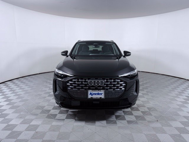 Certified 2025 Audi Q5 Premium w/ Premium Plus AWD/4WD image 2