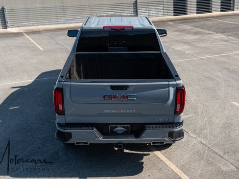 Used 2025 GMC Sierra 1500 AT4 w/ AT4 Premium Package image 33