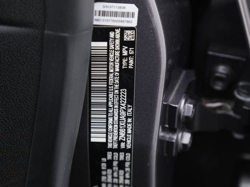 Certified 2023 Maserati Levante GT AWD/4WD image 23