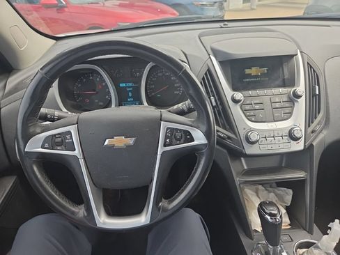 Used 2017 Chevrolet Equinox LT w/ Convenience Package FWD image 16