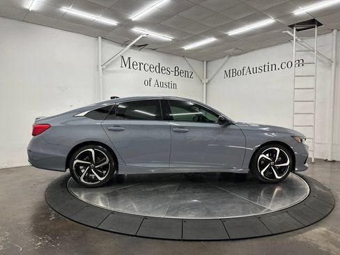 Used 2022 Honda Accord Sport image 8