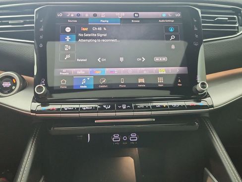 New 2025 Jeep Wagoneer L Series II image 24