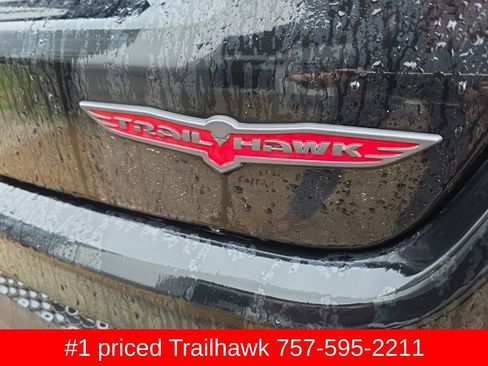Used 2022 Jeep Compass Trailhawk w/ Sun and Sound Group image 7