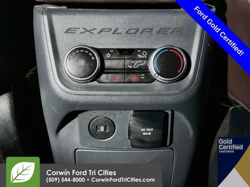 Used 2025 Ford Explorer Platinum w/ LUX Leather Package AWD/4WD image 32