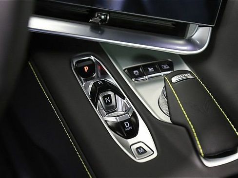 New 2025 Chevrolet Corvette E-Ray image 25