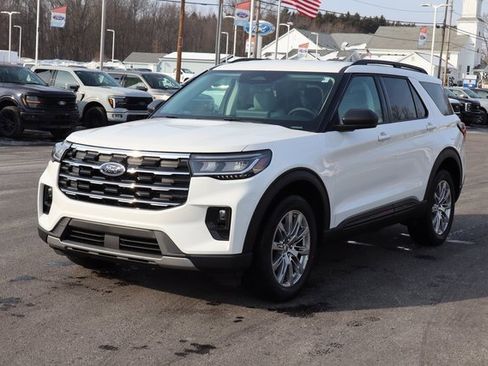 New 2026 Ford Explorer Active w/ Active Comfort Package image 16