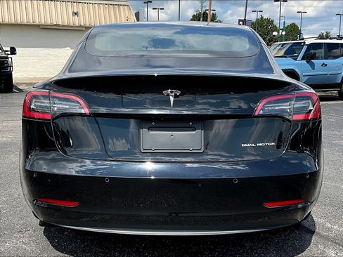 Used 2022 Tesla Model 3 Long Range AWD/4WD image 5