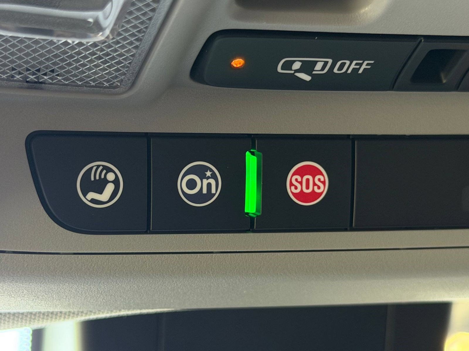 Used 2024 GMC Terrain SLT w/ Infotainment Package II AWD/4WD image 23