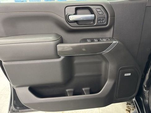 Used 2022 GMC Sierra 3500 AT4 w/ AT4 Preferred Package image 18