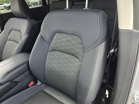 Used 2024 Nissan Pathfinder SV FWD image 16