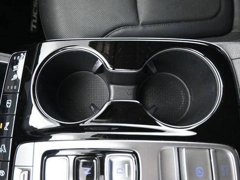 Used 2024 Hyundai Tucson Limited image 37