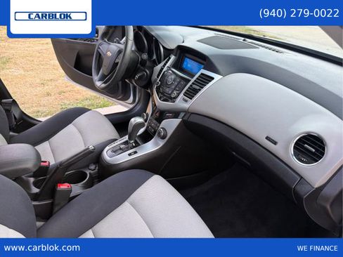 Used 2016 Chevrolet Cruze LS image 29