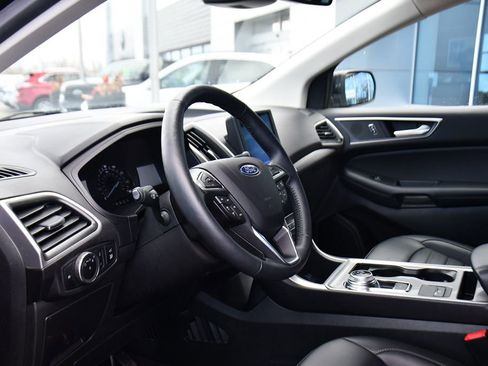 Used 2024 Ford Edge SEL w/ Convenience Package image 11