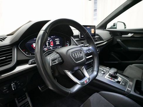 Used 2020 Audi SQ5 Premium Plus w/ Premium Plus Package image 19